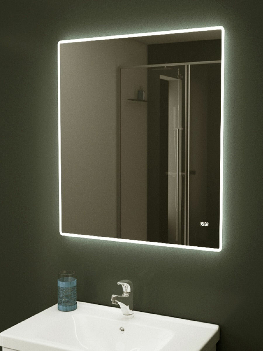 Настенное квадратное зеркало с подсветкой размером 600х600 мм