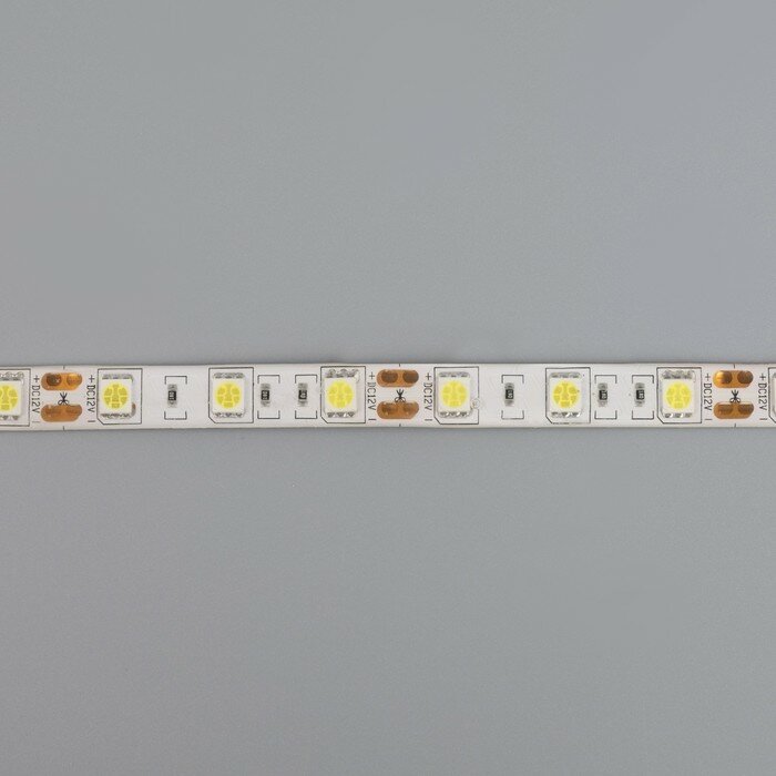 Светодиодные ленты Apeyron electrics Cветодиодная лента Apeyron Electrics 5 м, IP65, SMD5050, 60 LED/м, 14.4 Вт/м, 12 В, 6500К - фотография № 5