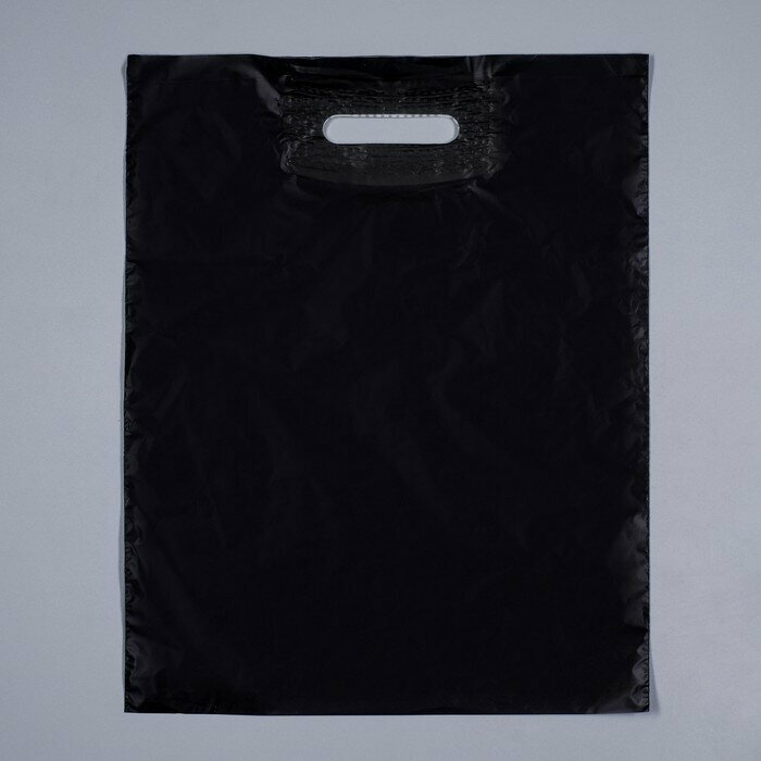 Пакет полиэтиленовый с вырубной ручкой, чёрный, 40 х 50 см, 30 мкм (50 шт) - фотография № 1