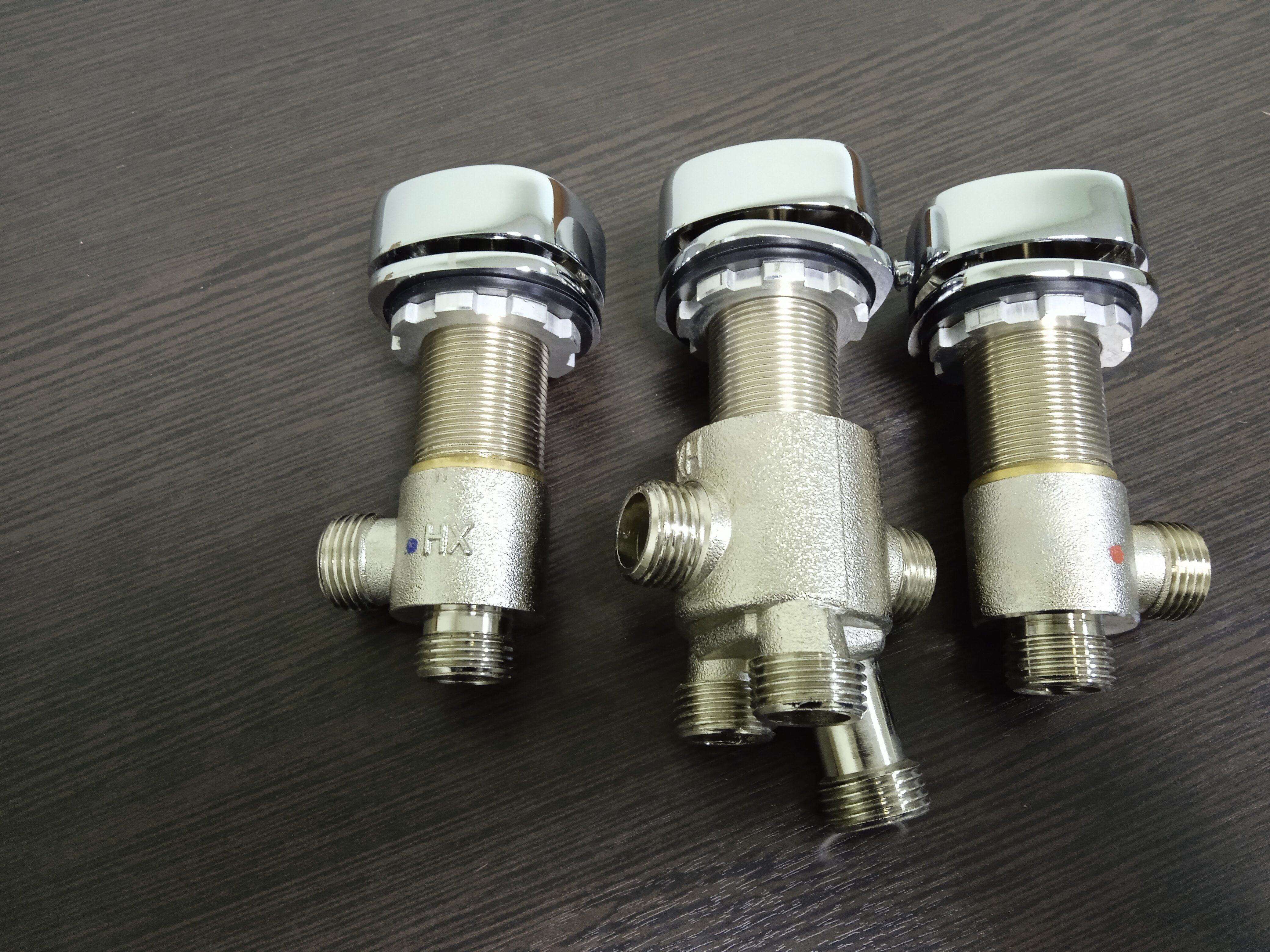 фото Комплект смеситель четырехпозиционный для ванны SSWW