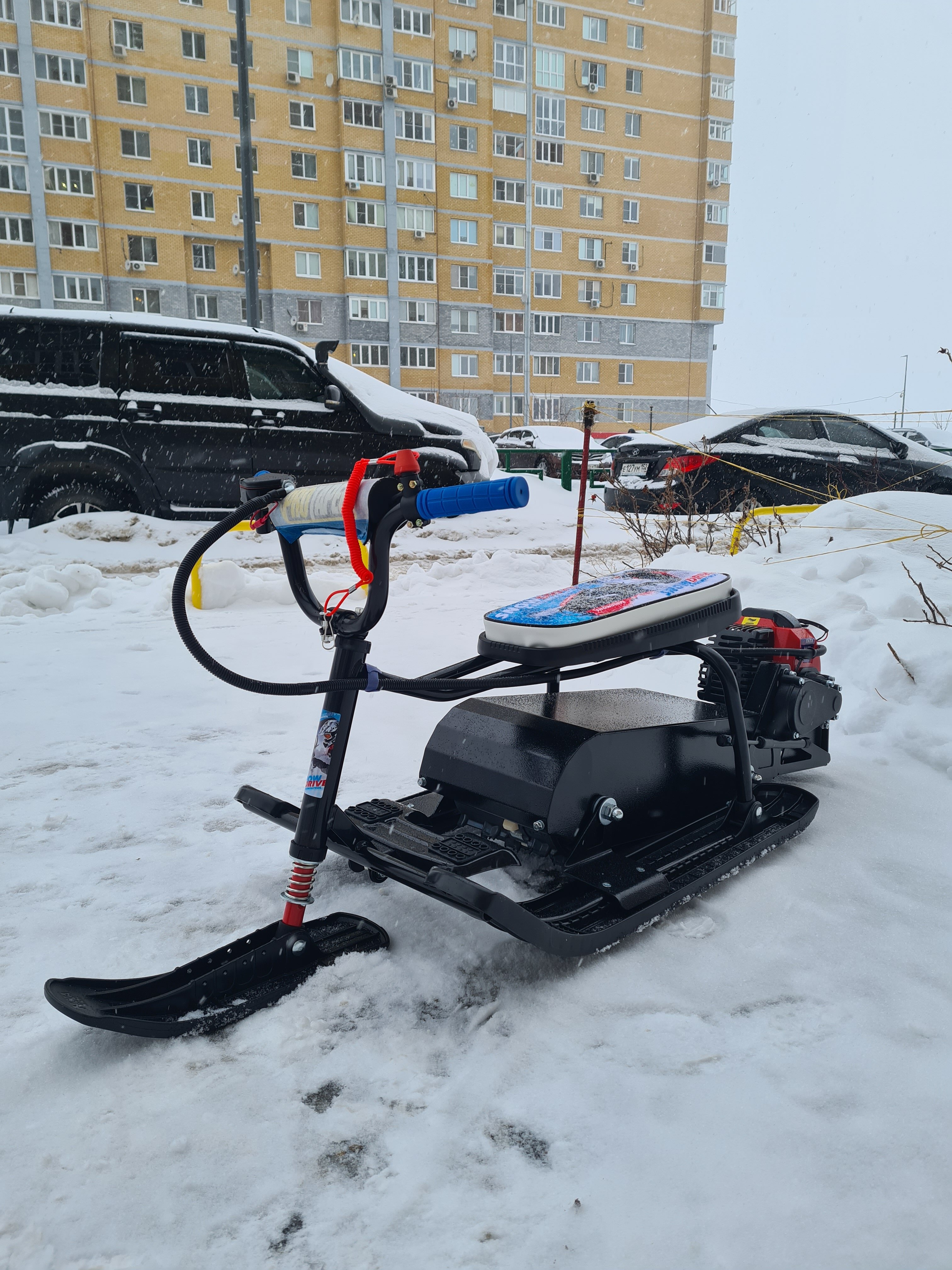 Детский снегоход Snow Kids Compact