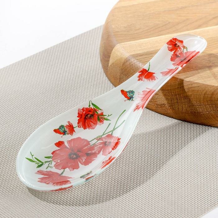 фото Подставка стеклянная под ложку Доляна «Красные маки», 23,5×8,3×1,5 см для дома