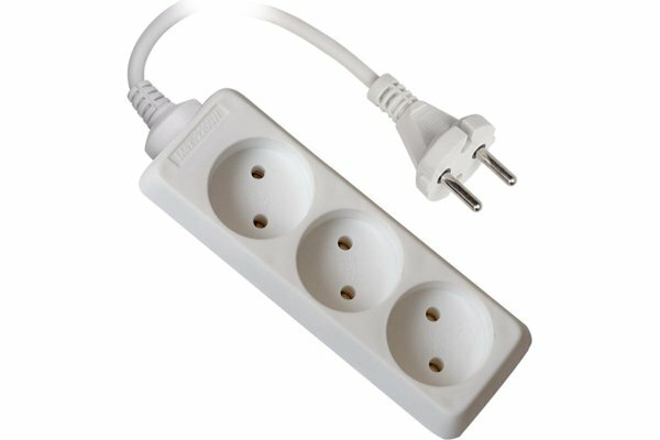 фото удлинитель без заземления Uniel UL-00009982 S-CU3-3 3м white Ultra