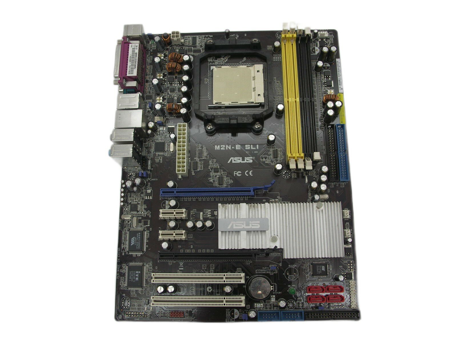 Материнская плата S-AM2 ASUS M2N-SLI rev 1.00G, nF570SLI/4xDDR2/2xPCI-E16/2xPCI-E1/2xPCI/SB/LAN/ATX