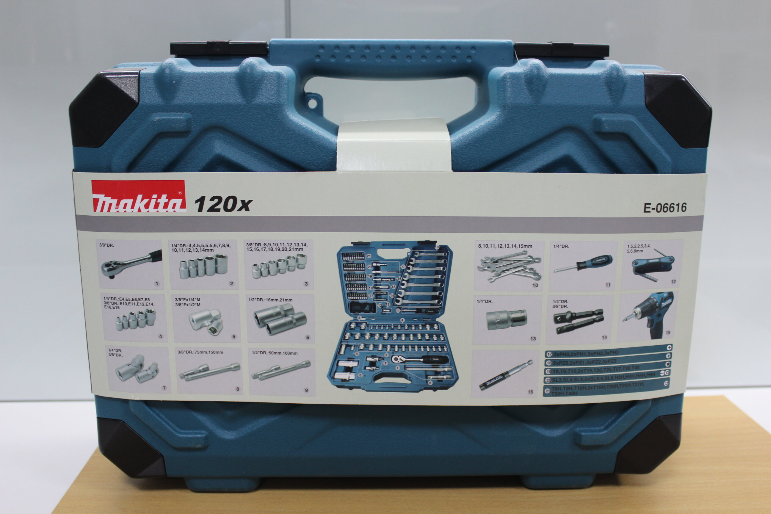 Набор инструментов Makita E-06616, 120 предм., синий