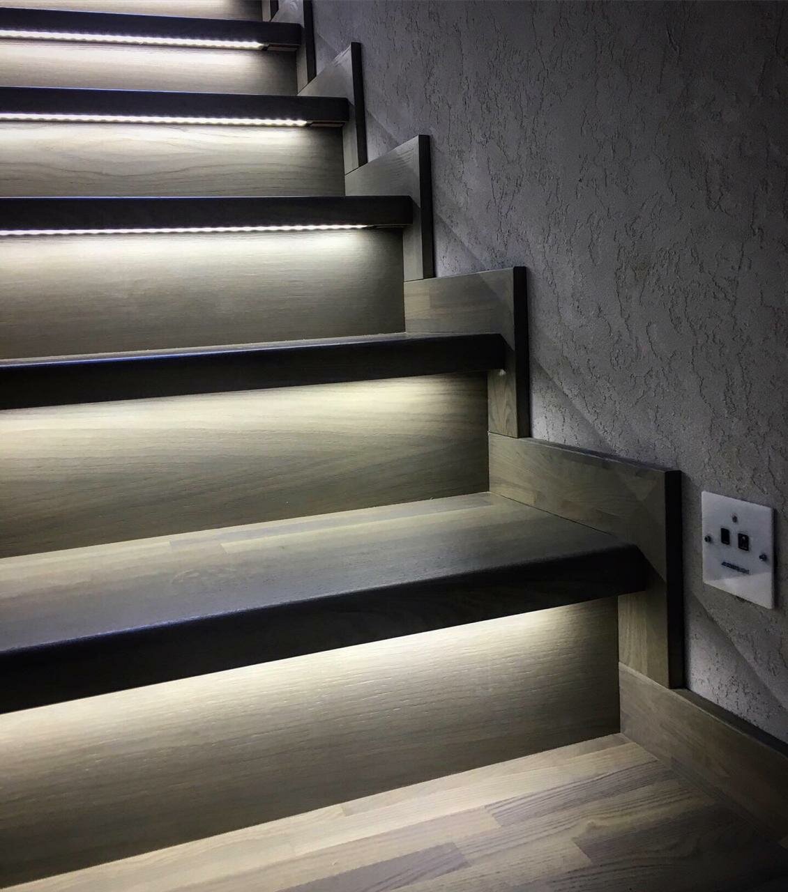 Комплект для автоматической подсветки лестницы до 24 ступеней серии BASE/24W, черный-3 - фотография № 3