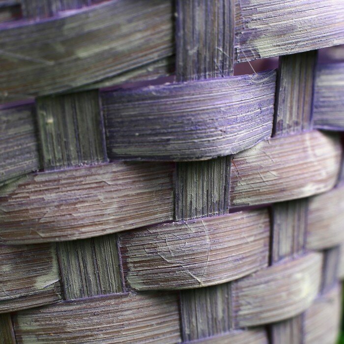 Корзина плетеная бамбук, D13xH9,5/28см светло-фиолетовая - фотография № 3