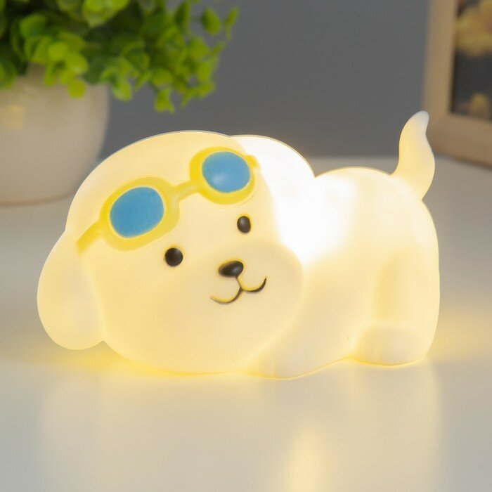 Ночник "Крутая собачка" LED от батареек белый 11,4х6,9 см - фотография № 2