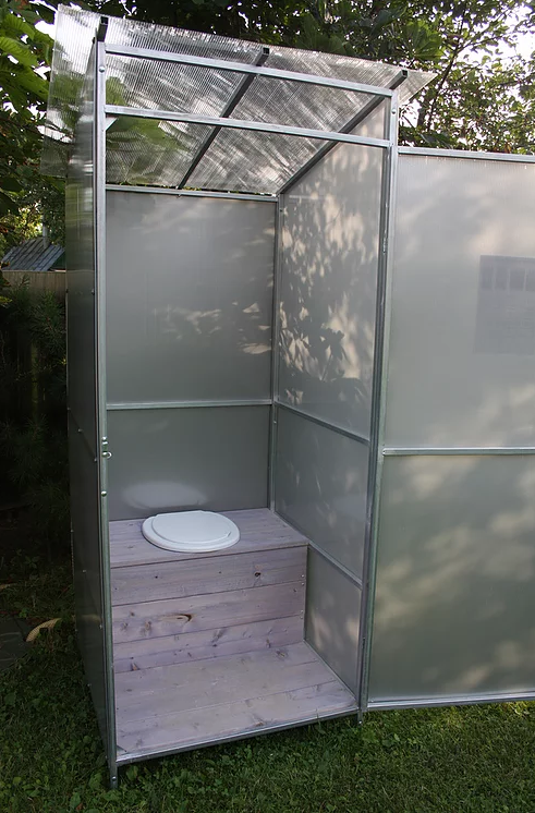 Дачный туалет из поликарбоната - фотография № 3