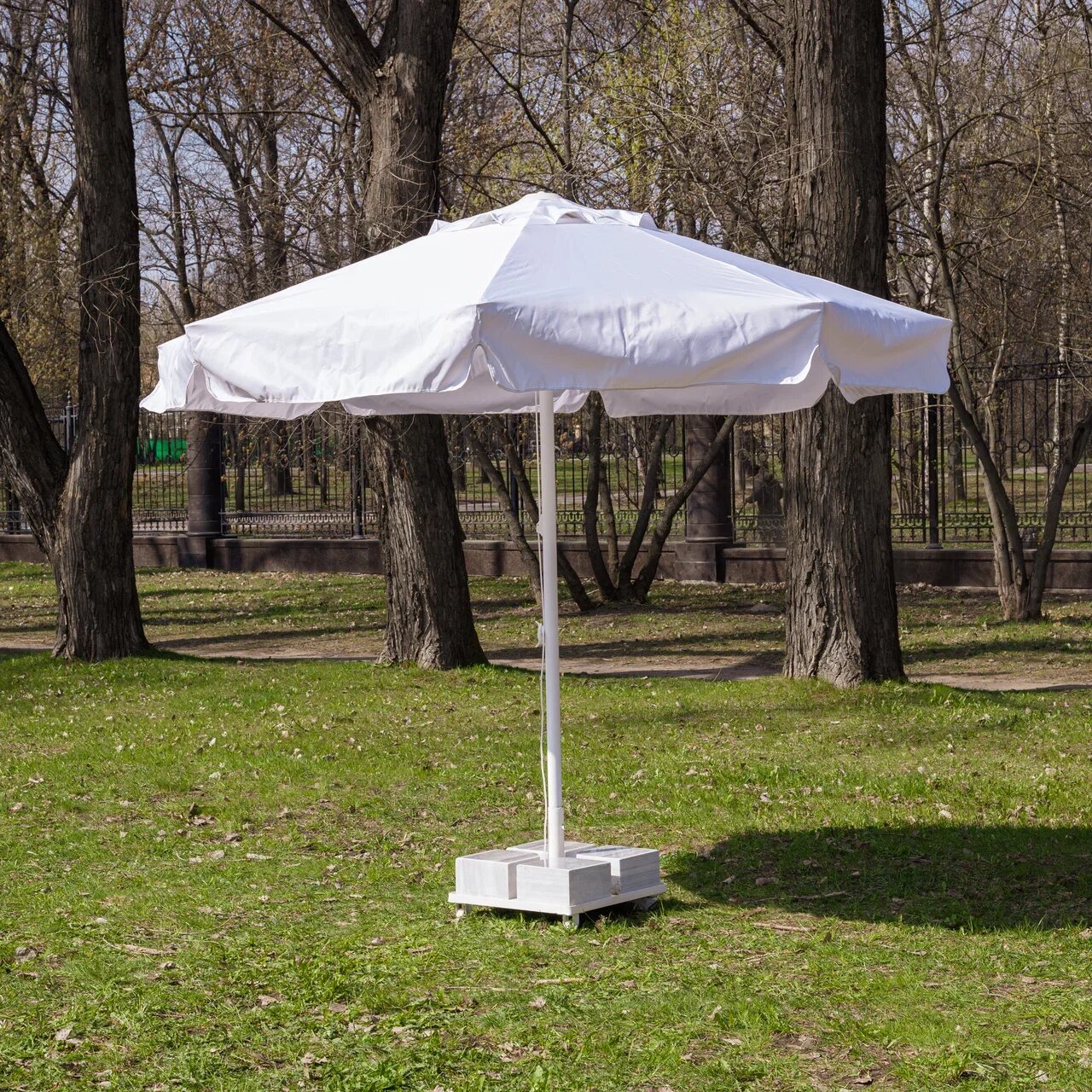 Зонт MISTRAL 300 круглый с воланом (база в комплекте) белый - фотография № 2
