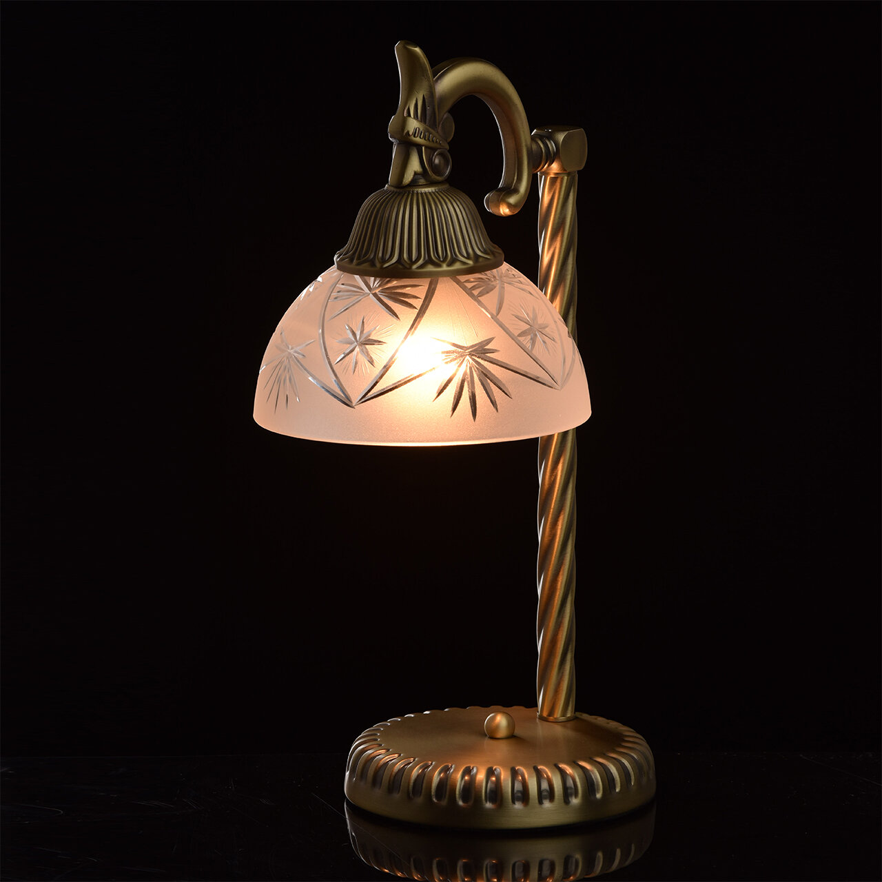 Настольная декорированная лампа 317032301 MW-Light афродита