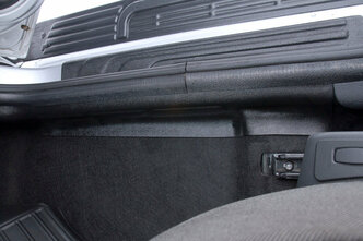 Накладки на ковролин порогов передних дверей Lada (ВАЗ) Largus фургон 2012-2020