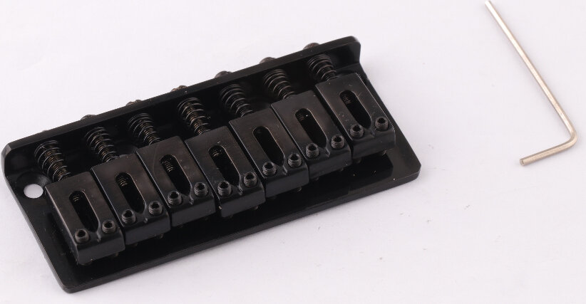 PAXPHIL BN071-BK - струнодержатель для электрогитары черн.