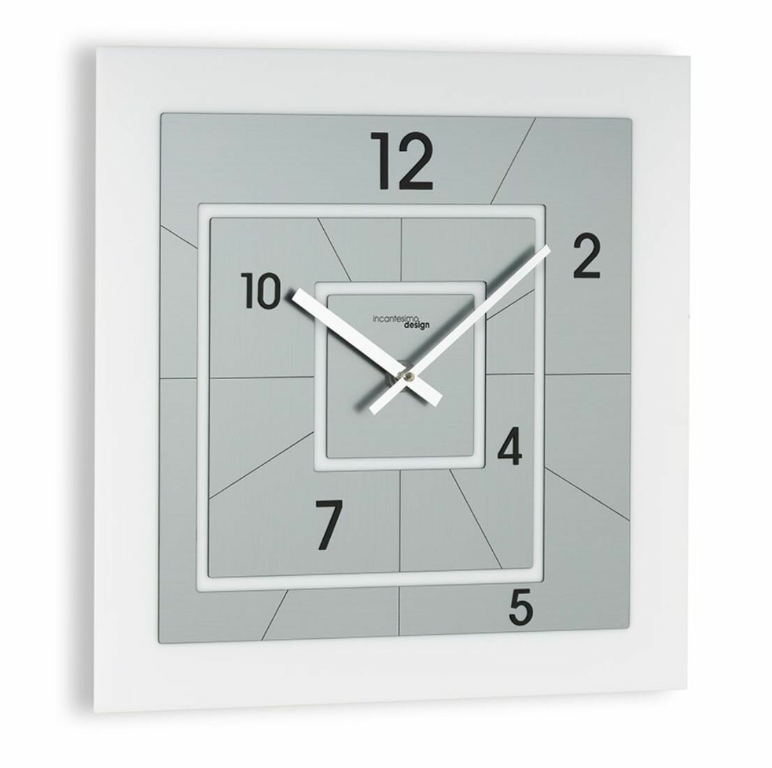 Итальянские настенные часы. Модель Nexus. Цвет: белый/титан