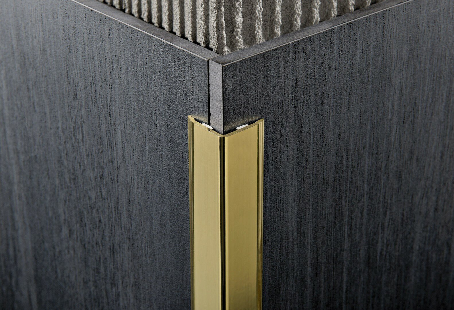 PROEDGE Угол из латуни полированной 20X20 мм. 2.7м. PROGRESS PROFILES