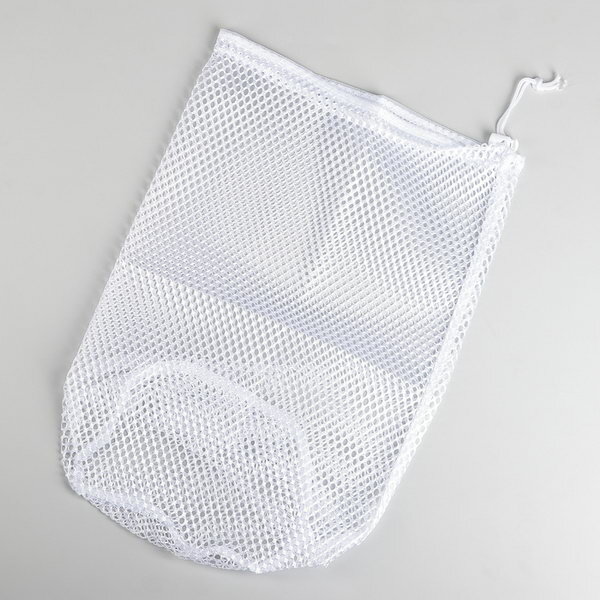 Мешок для стирки белья 30x40 см, крупная сетка, цвет белый - фотография № 4