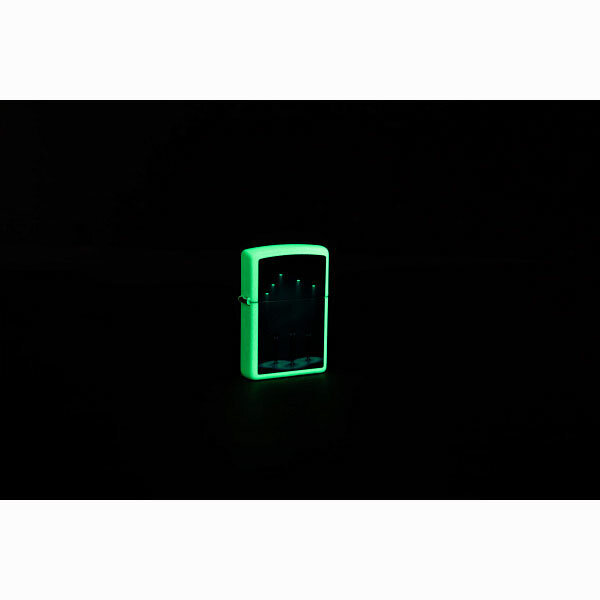 Зажигалка Zippo Classic Aliens Design Glow in the Dark Green 49487 - фотография № 5