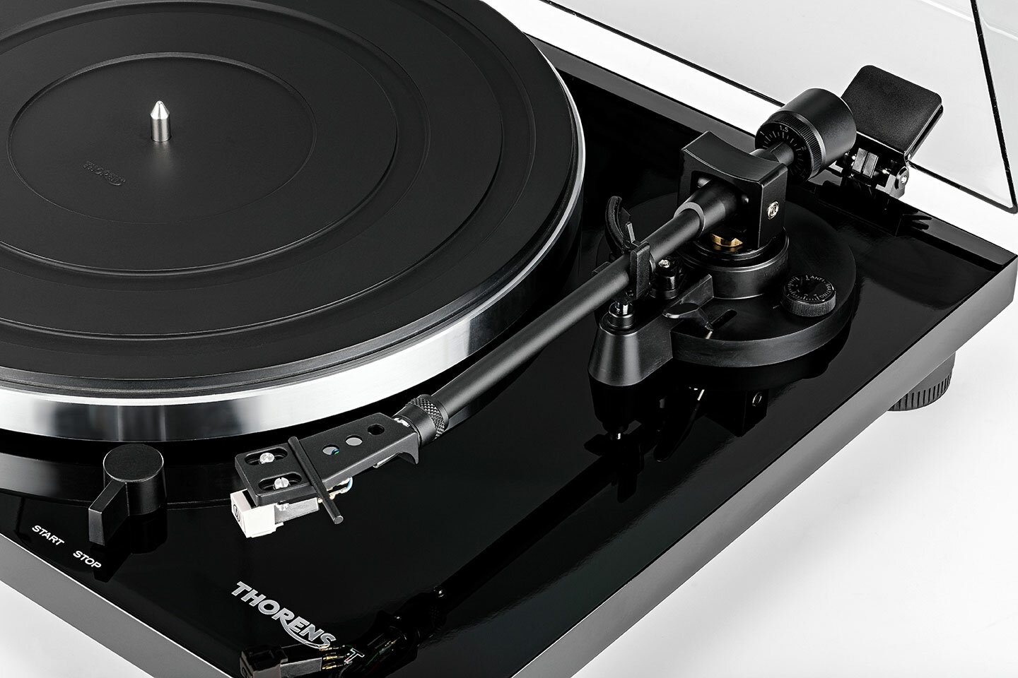 Виниловый проигрыватель Thorens TD 201