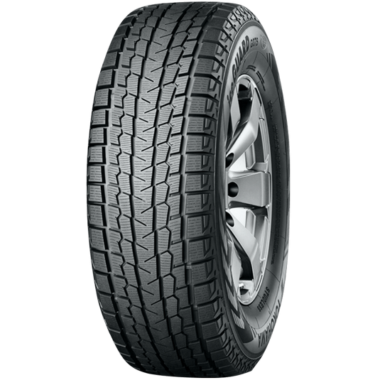  215/70 R16 Yokohama Ice Guard Studless G075 100Q