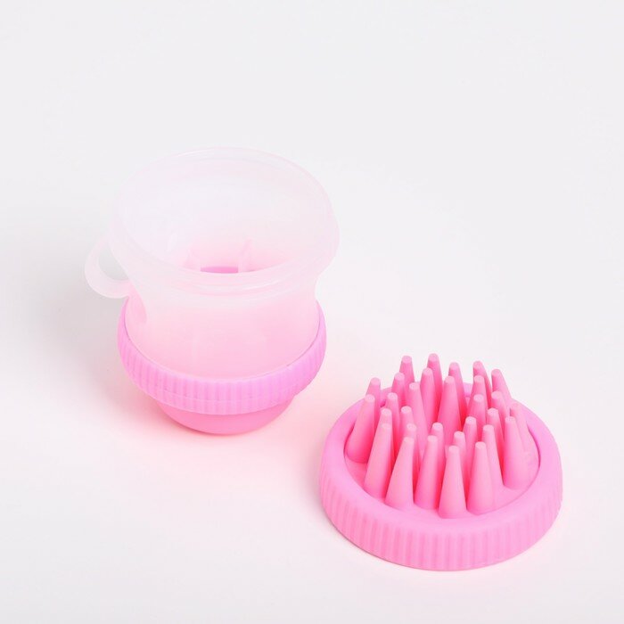 Щётка для мытья и массажа животных Пижон, с емкостью для шампуня, розовая - фотография № 3