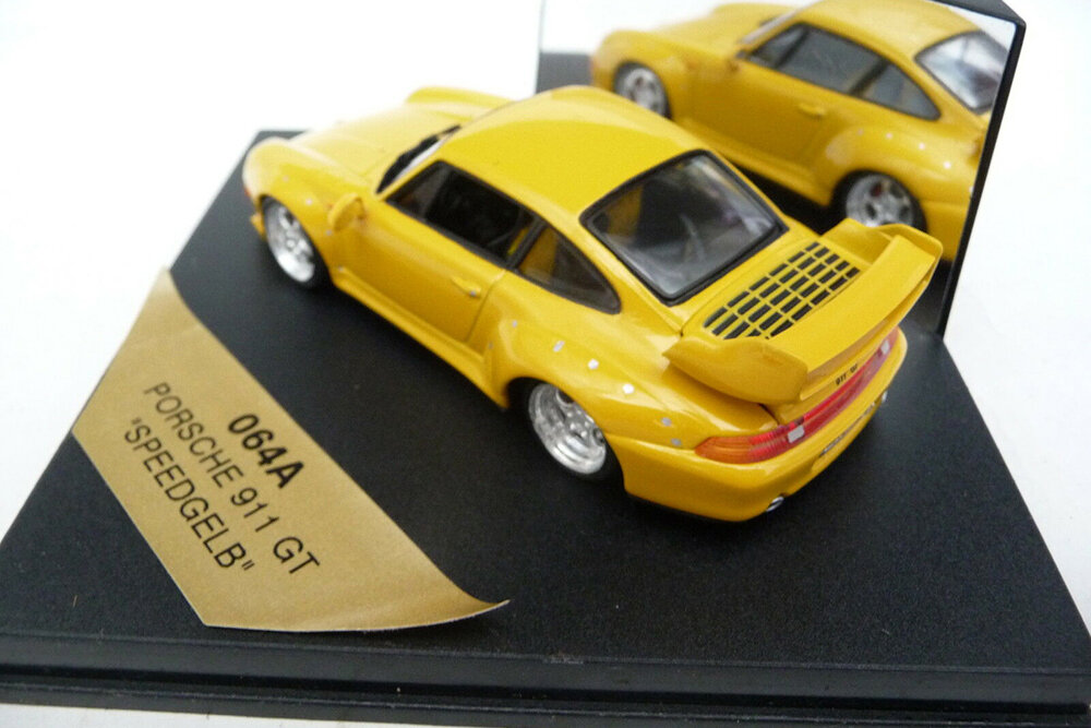 PORSCHE 911 GT SPEEDGELB 2009 YELLOW - фотография № 2