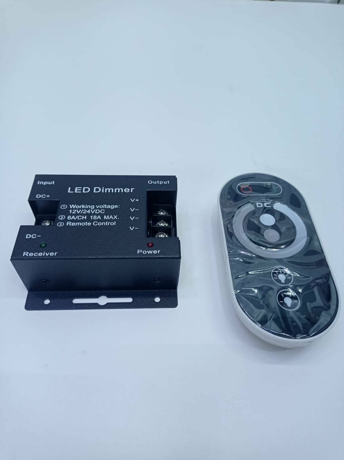 Контроллер для лент MONO TOUCH с сенсорным ПДУ черный - фотография № 5