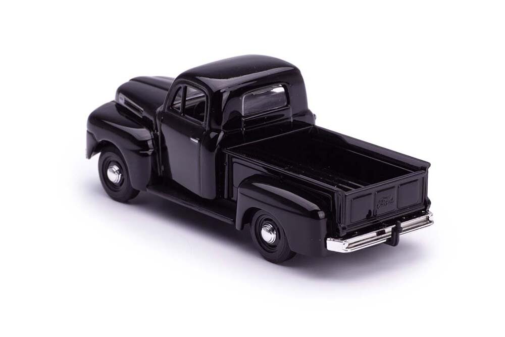 Ford F1 pickup (1948) black - фотография № 4