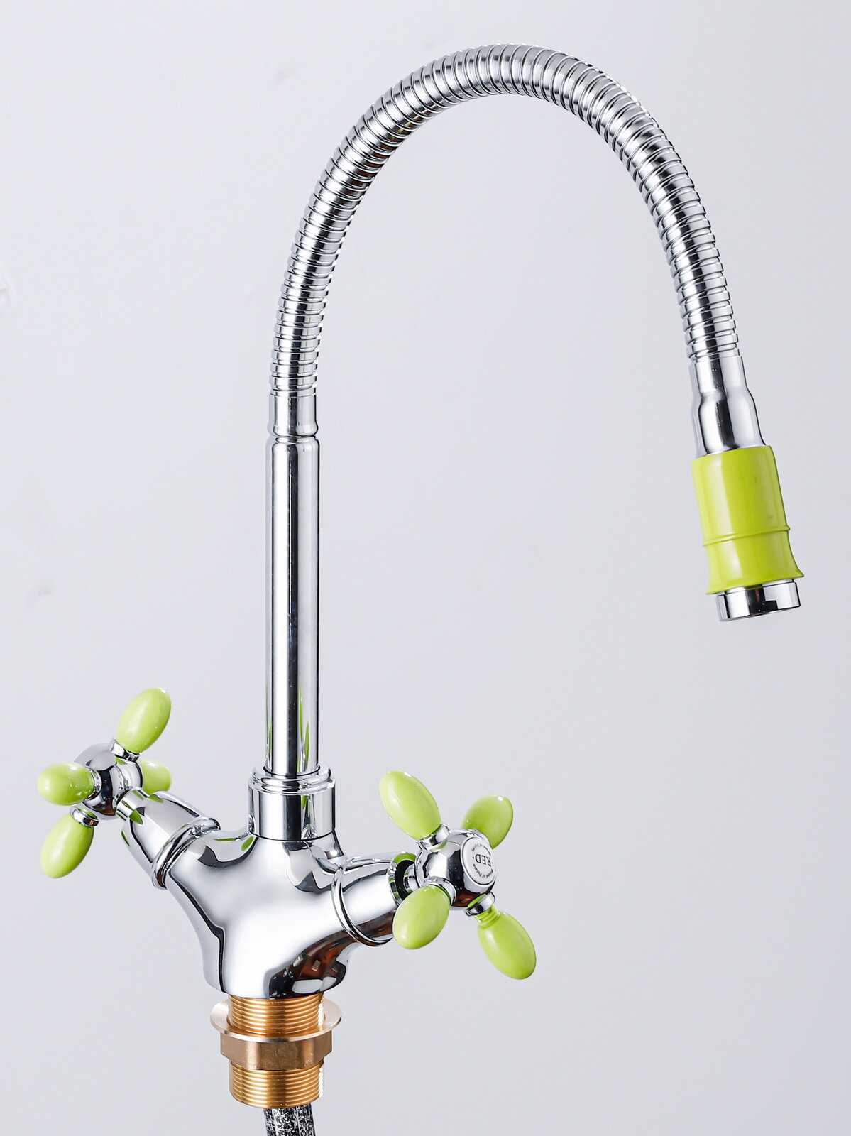 Смеситель на кухню Potato P5871-11