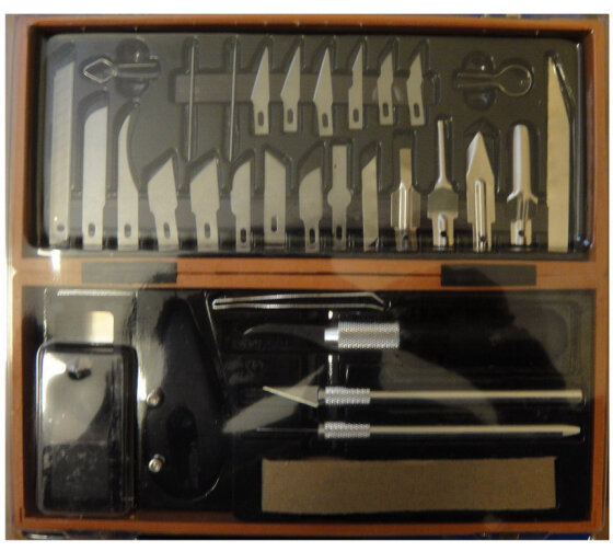 Набор UNIPRO прецизионных ножей 35 предметов (U-790)