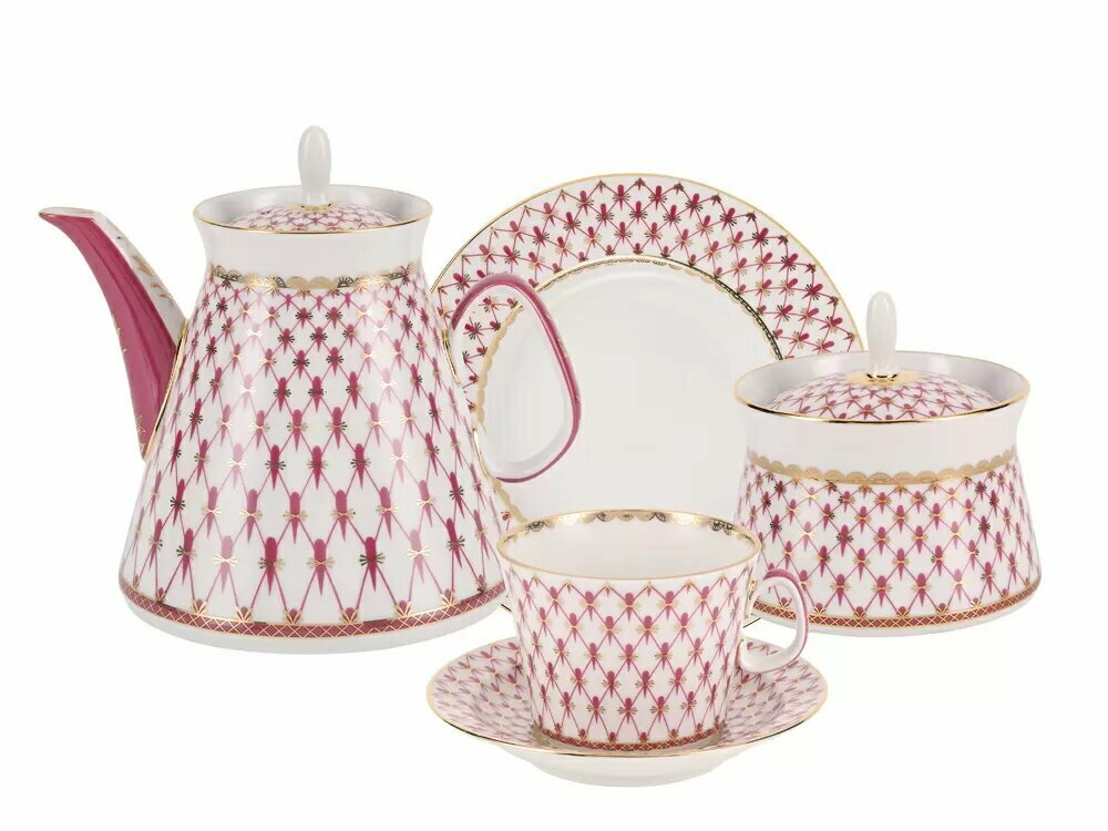 фото Сервиз чайный. Императорский фарфоровый завод. Форма "Молодежная", рисунок "Сетка-блюз". Твердый фарфор. 20 предметов на 6 персон.