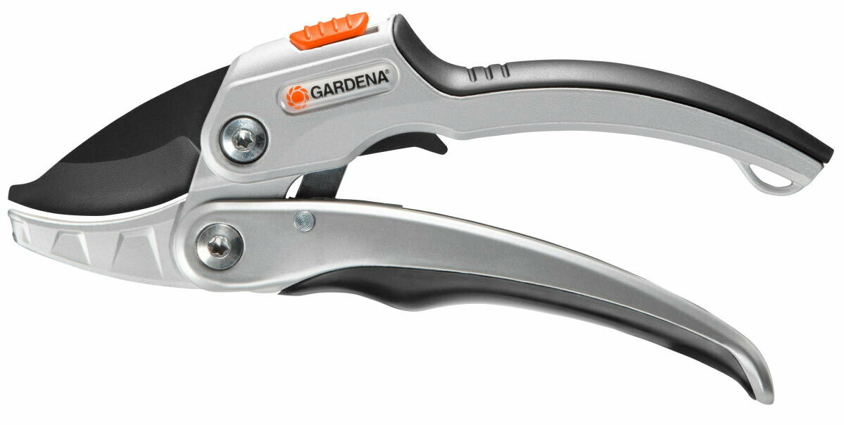 Секатор Gardena SmartCut 8798-20 с храповым механизмом