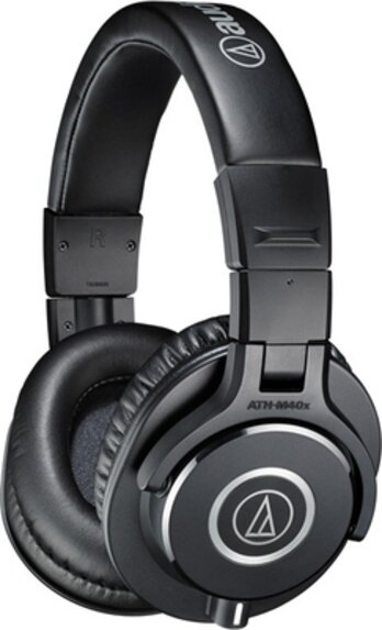 Наушники Audio-Technica ATH-M40x .