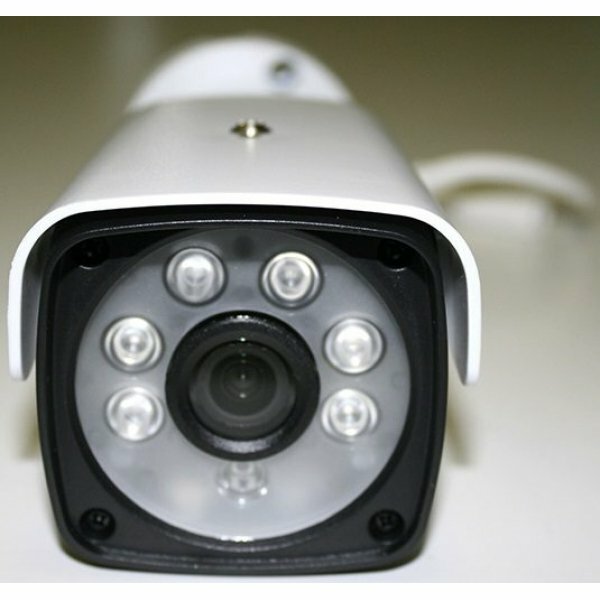 Проводной комплект видеонаблюдения на 2 уличные камеры IVUE Street AHD 2CH