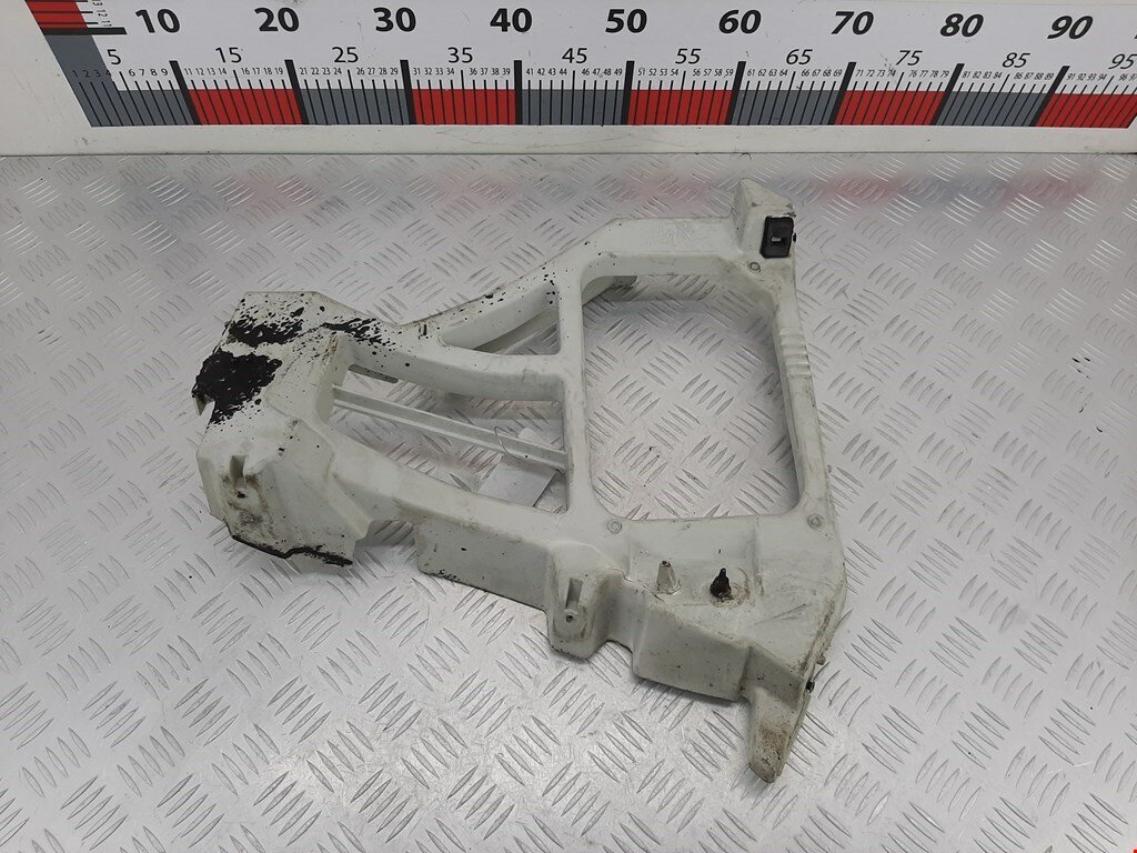 Кронштейн (крепление) заднего бампера левый Ford Focus 2 арт. 1800929