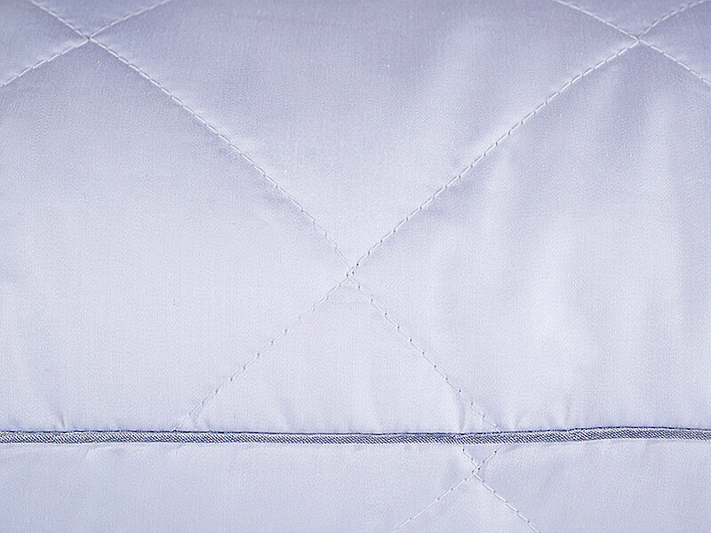 Подушка средняя (стеганый чехол на молнии) "Благородный кашемир" 70 х 70 см - фотография № 3