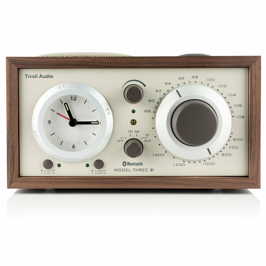 Радиоприемник Tivoli Audio Model Three BT Цвет: Бежевый/Орех [Classic Walnut]