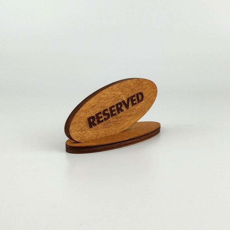 Табличка резерв "Зарезервировано" - для ресторанов баров кафе / тейбл стенд reserved/ настольный дисплей информационная табличка