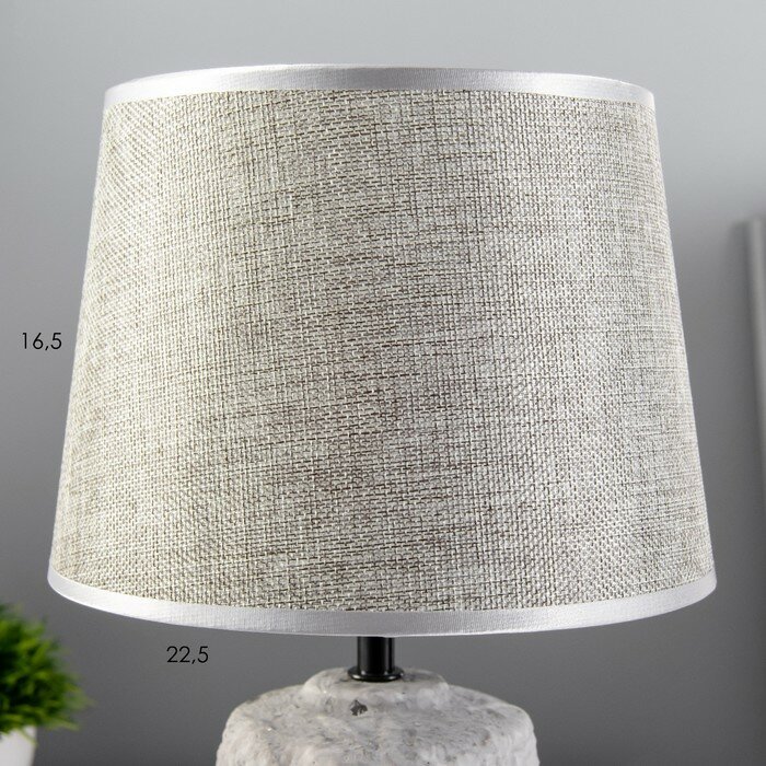 Настольная лампа "Вурст" Е14 40Вт серый 30х30х33см - фотография № 5