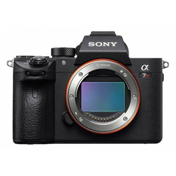 Беззеркальная камера Sony Alpha 7R III Body