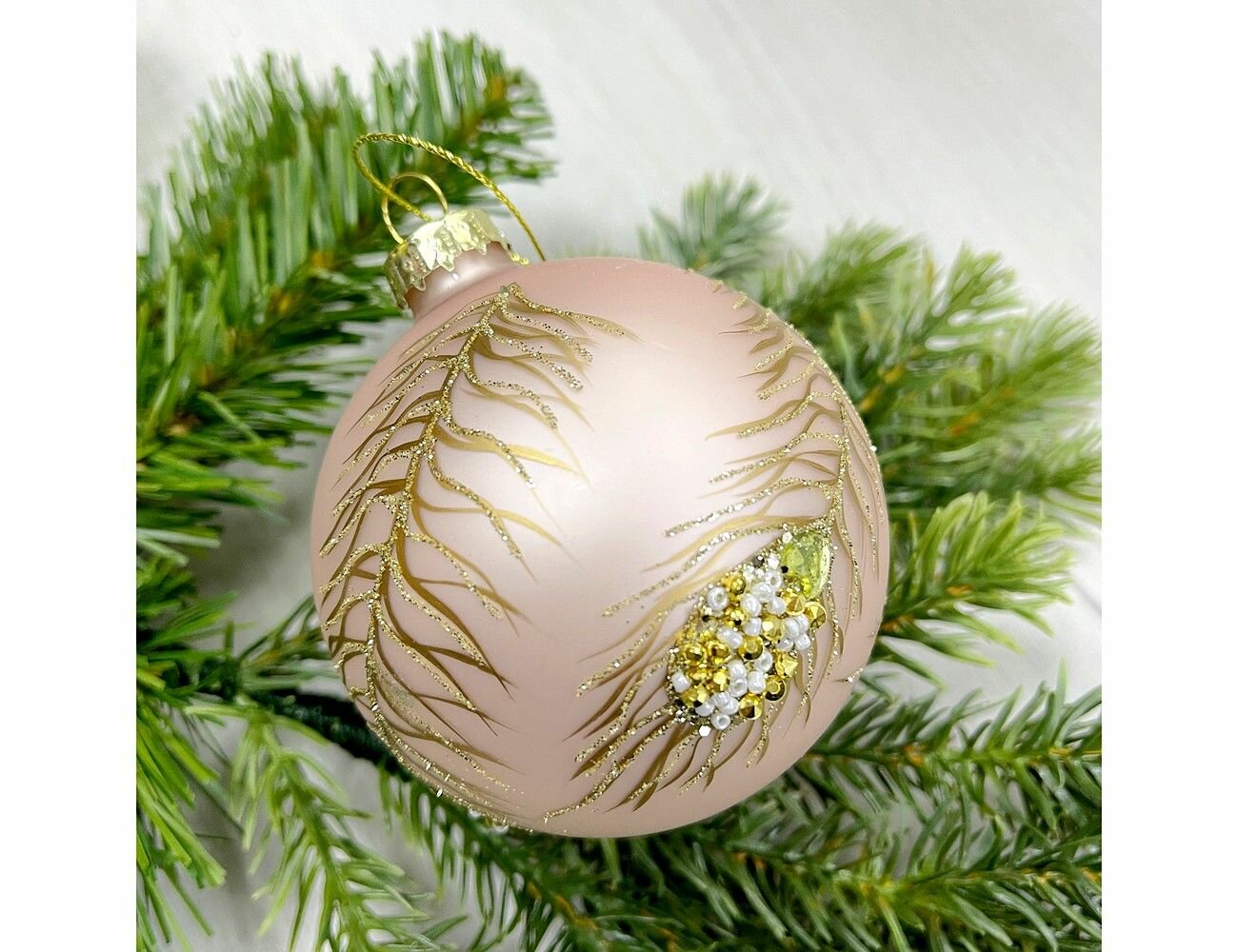 Набор стеклянных ёлочных шаров подарок золотого павлина нежно-розовый 8 см (упаковка 6 шт.) Christmas Deluxe 87243-набор
