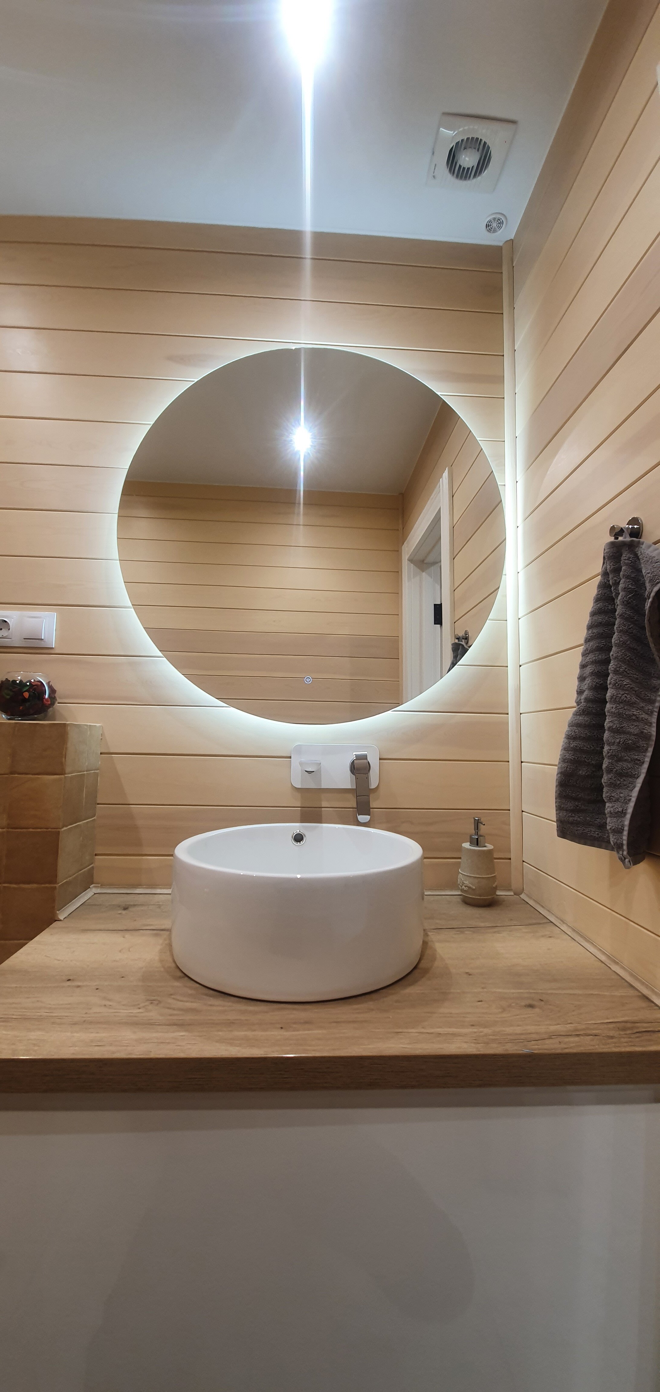 Зеркало круглое с подсветкой и сенсором для ванной Alfa Mirrors 6000K - фотография № 4
