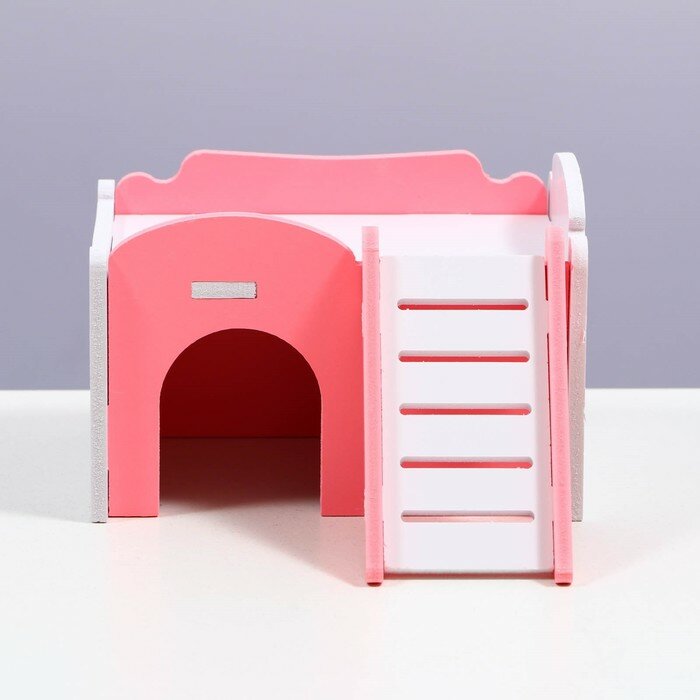 Дом для грызунов с лесенкой и террасой, 15 х 10 х 3 см, розовый - фотография № 2