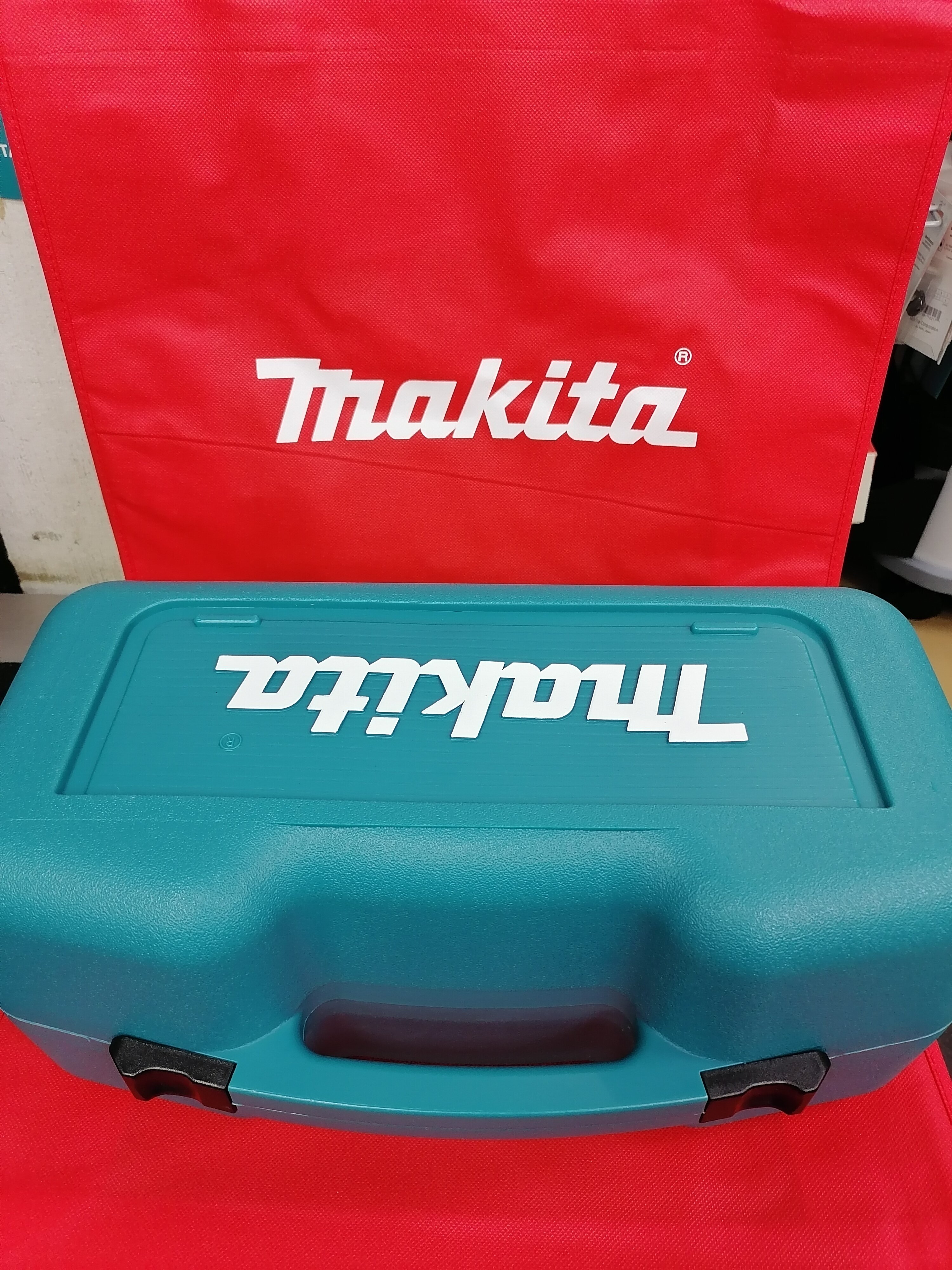 Кейс для шлифмашины Makita BO5031 - фотография № 1