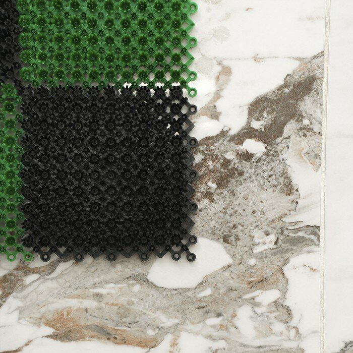 Покрытие ковровое щетинистое «Травка», 54×81 см, цвет чёрно-зелёный - фотография № 8