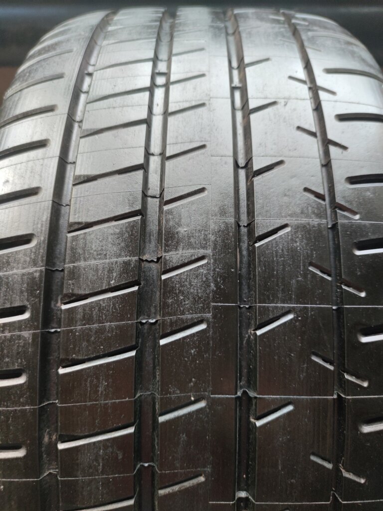 MICHELIN Pilot Super Sport 275/30 R20 (  2 .!)