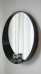 Зеркало круглое настенное интерьерное 60 см, черное, зеркало в ванную, интерьерное зеркало в деревянной раме