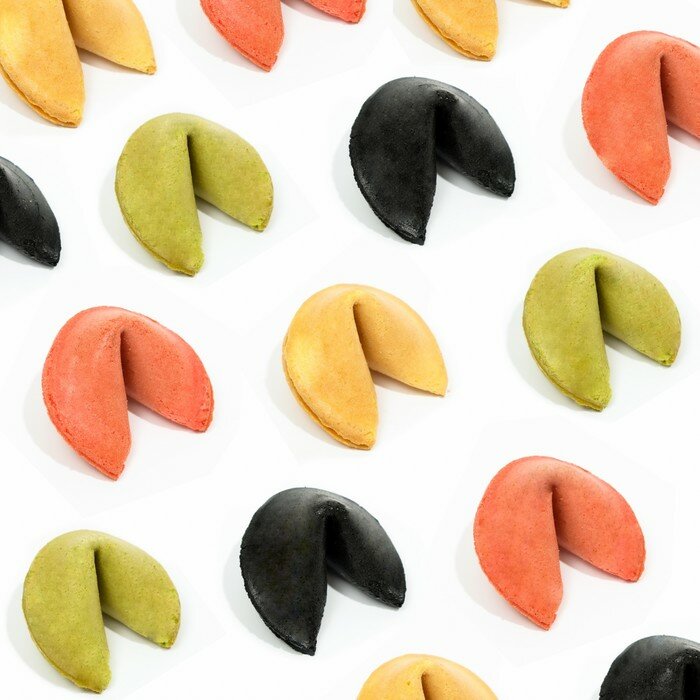 Корпорация удачи Печенье с предсказанием удачи (песочное), цветной микс, 500 шт - фотография № 1