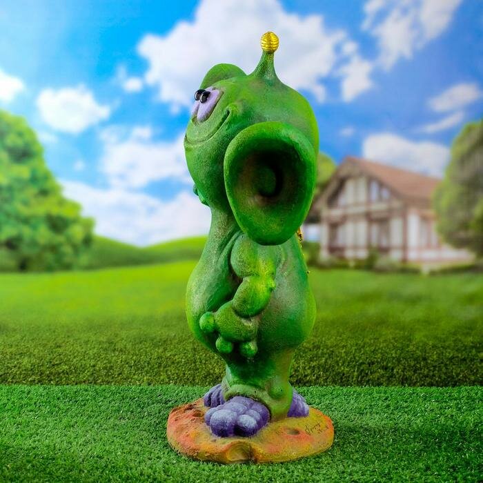 Садовая фигура "Инопланетянин Дюша" зеленый, 18х32х42см - фотография № 2