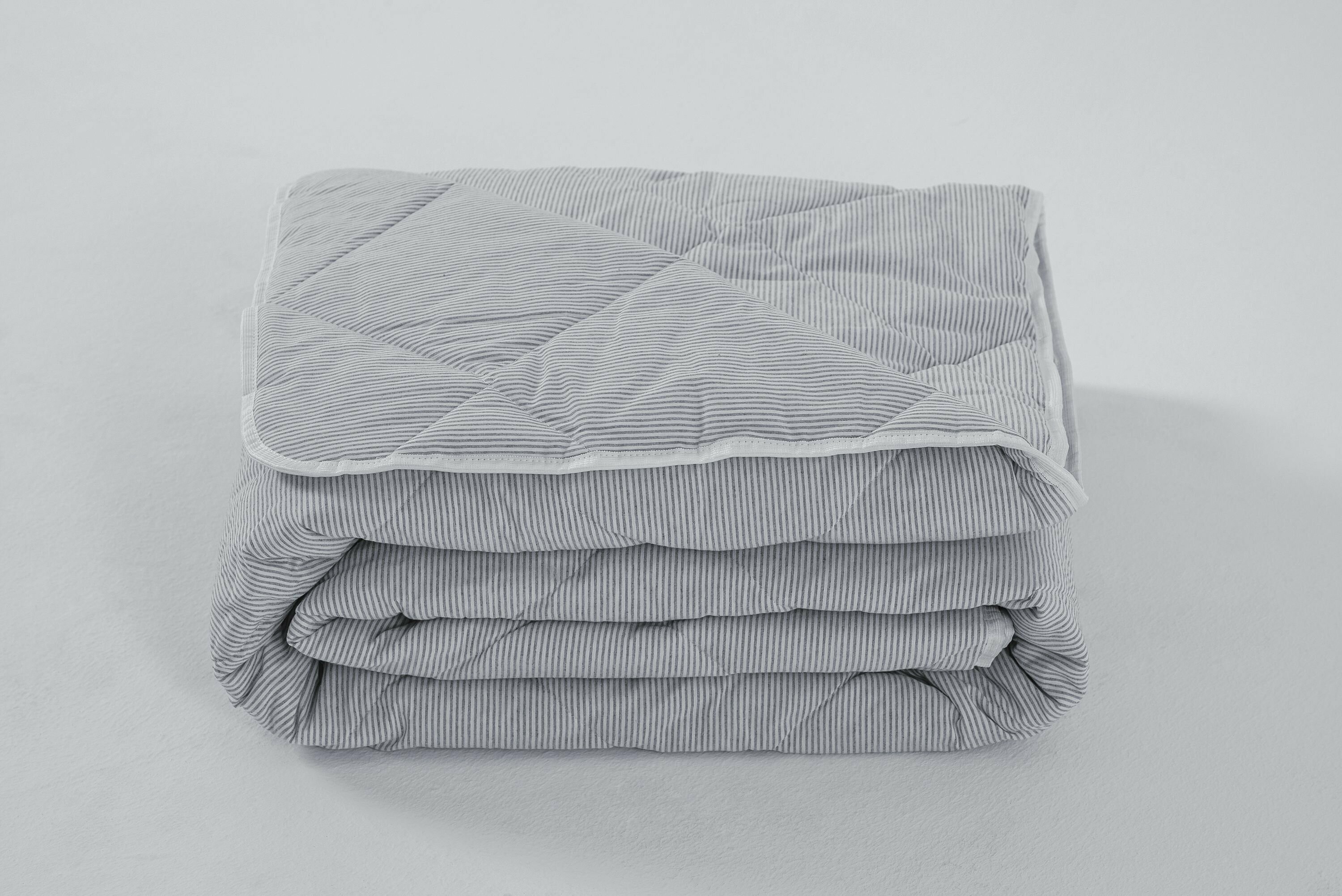 Одеяло 172х205 зимнее 2 спальное ARMOS Happy Хлопковый тик, Бамбуковое волокно 300 г/м2 - фотография № 2
