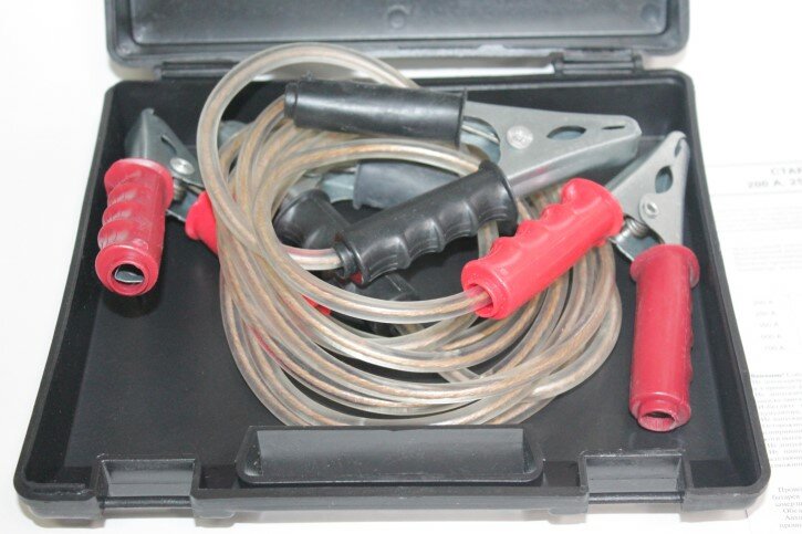 фото Провода прикуривателя /250 А/ 2 м в кейсе силикон